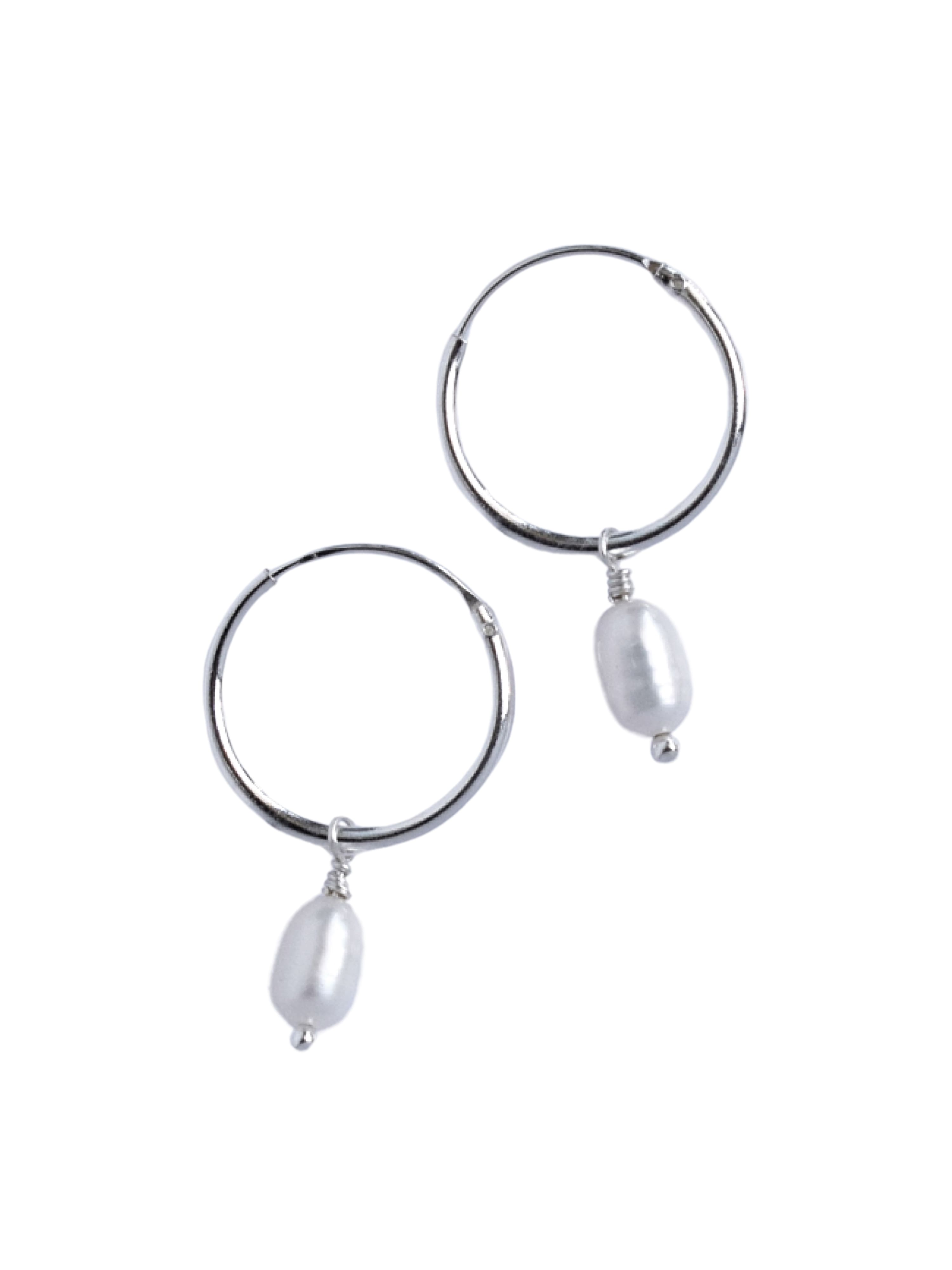 Nisia Hoops