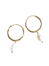 Nisia Hoops